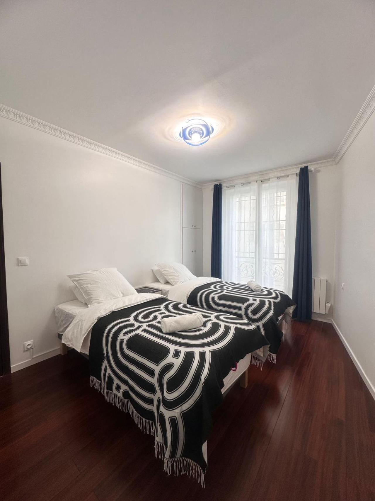 Superbe Appartement Renove Au Coeur De La Capitale Париж Экстерьер фото